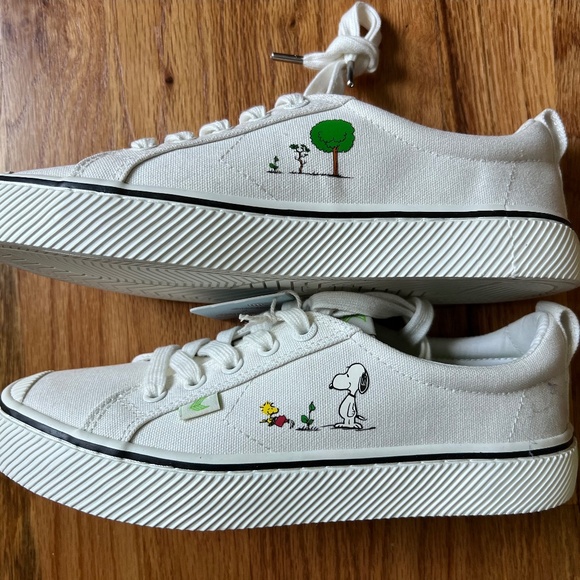 Cariuma "Peanuts"white 100% organic cotton canvas OCA Low women’s size 7.5 NWOB - Picture 4 of 10